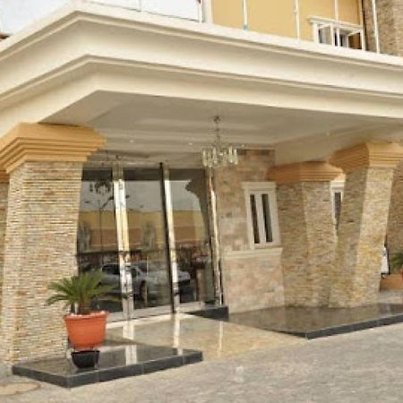 Room In Lodge - Nippon Grand Hotels Jabi Екстериор снимка