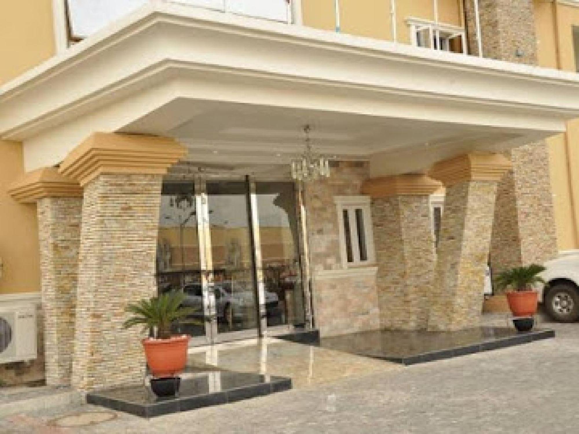 Room In Lodge - Nippon Grand Hotels Jabi Екстериор снимка