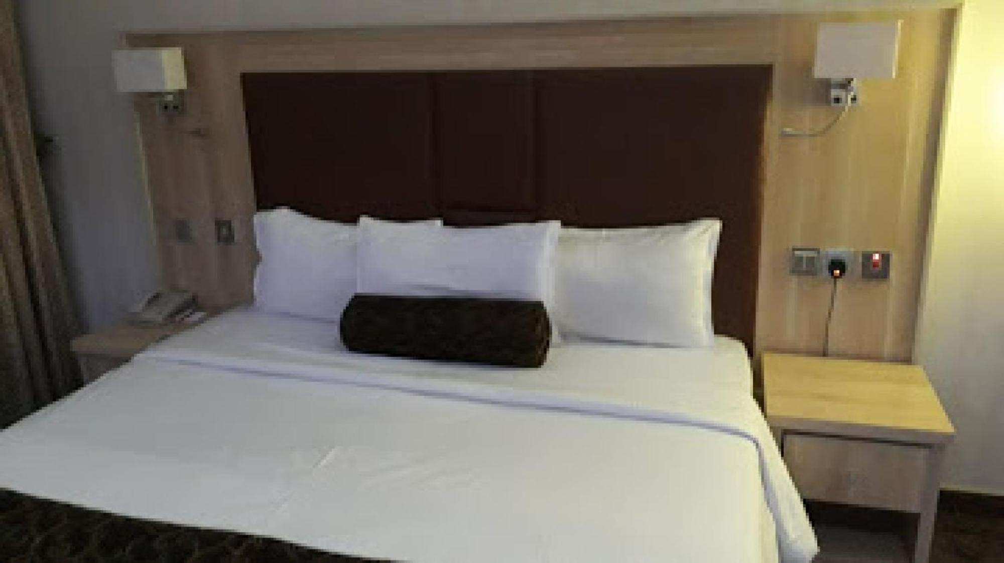 Room In Lodge - Nippon Grand Hotels Jabi Екстериор снимка